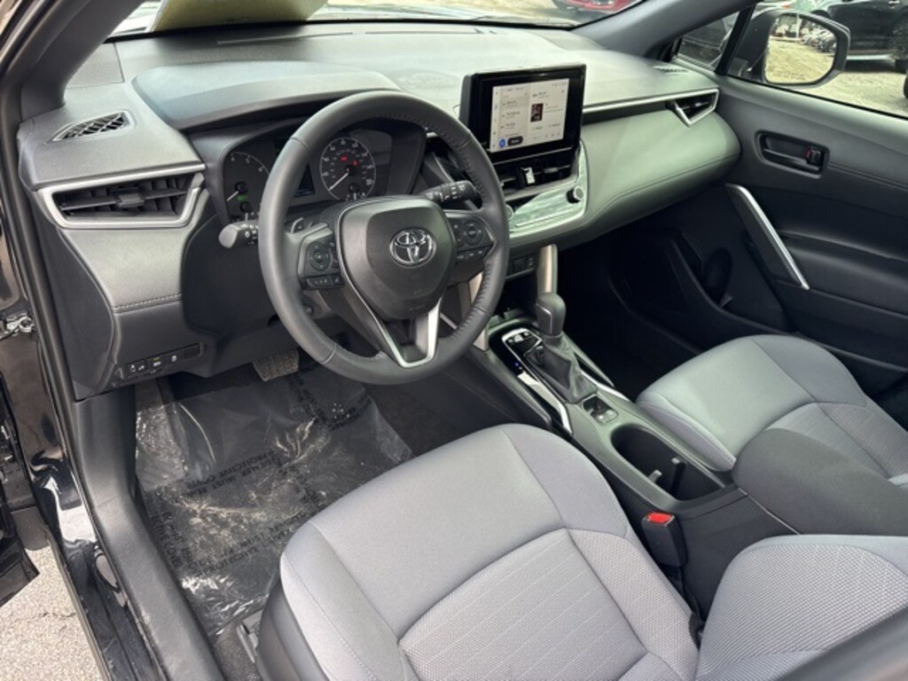 Used 2024 Toyota Corolla Cross Hybrid SE SUV