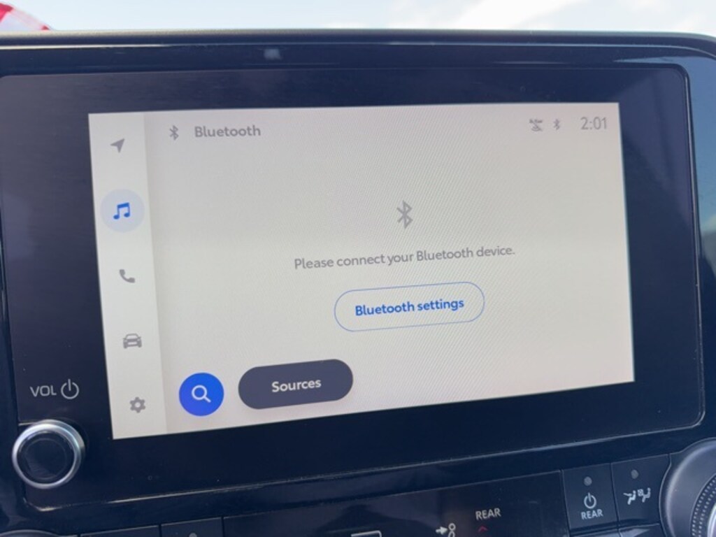 Used 2024 Toyota Highlander Hybrid LE SUV