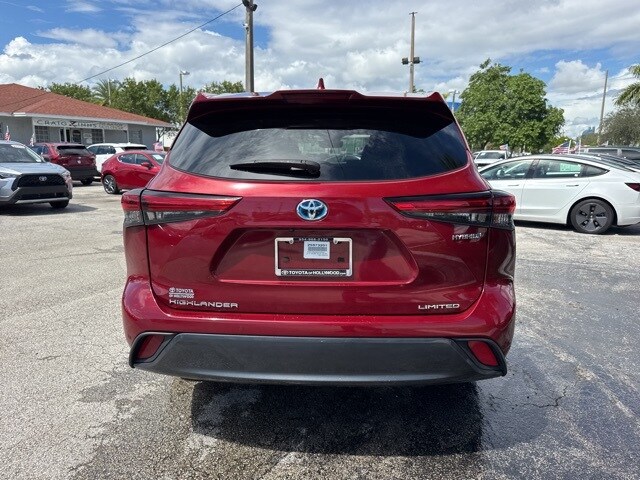2023 Toyota Highlander Hybrid Limited photo 3