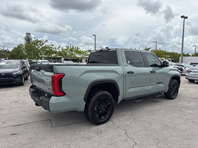 2025 Toyota Tundra SR5 photo 3