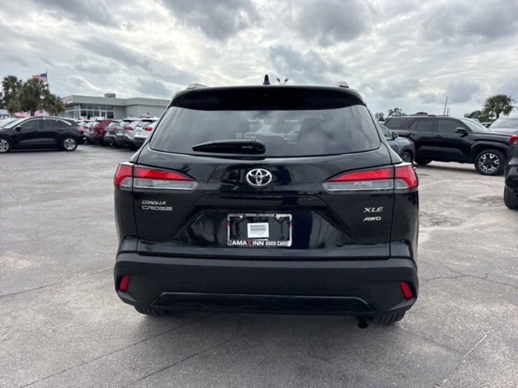 Used 2025 Toyota Corolla Cross XLE SUV