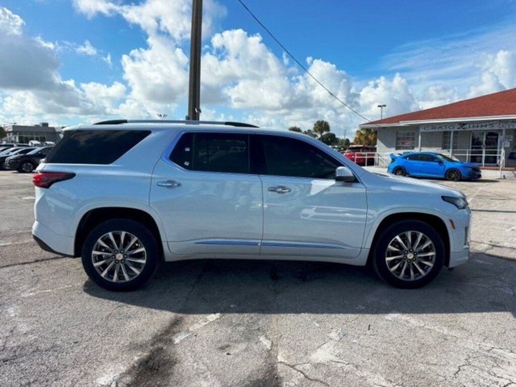 Used 2023 Chevrolet Traverse Premier SUV