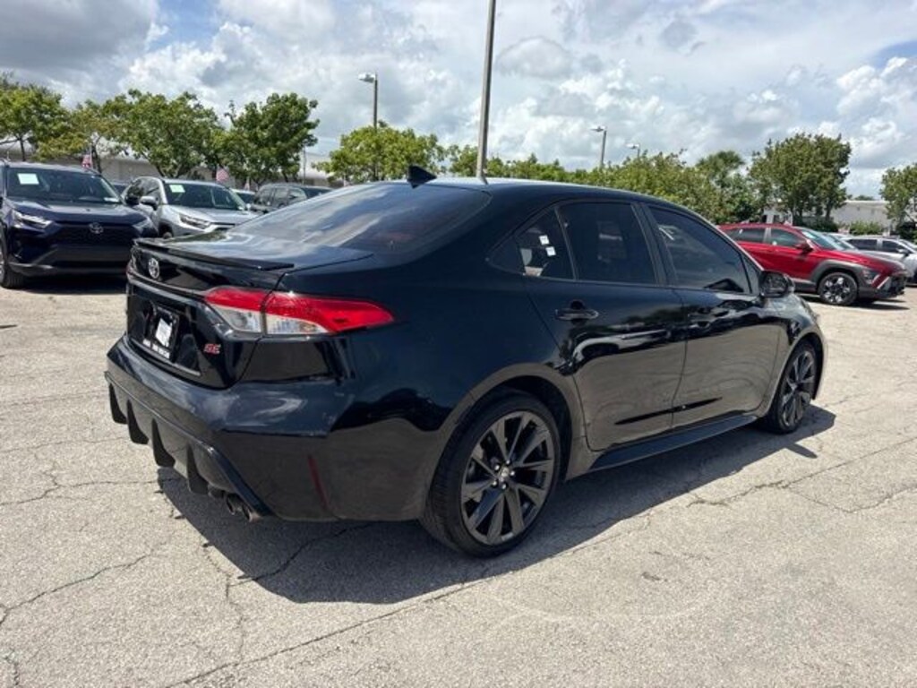 Used 2024 Toyota Corolla SE Sedan