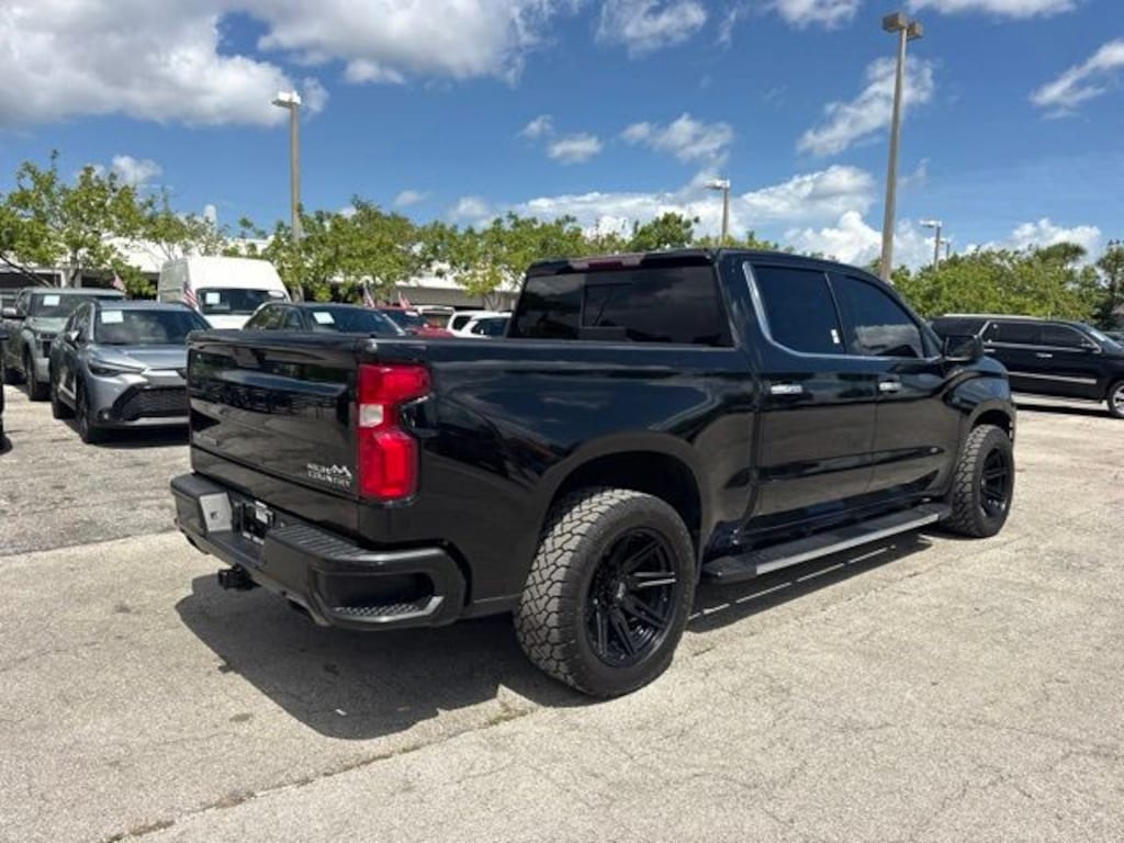 Used 2021 Chevrolet Silverado 1500 High Country Truck Crew Cab