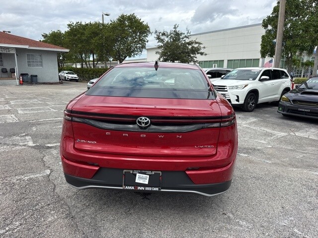 2025 Toyota Crown Limited photo 3