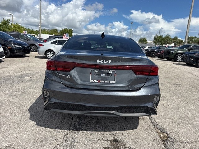 2024 Kia Forte LX photo 4