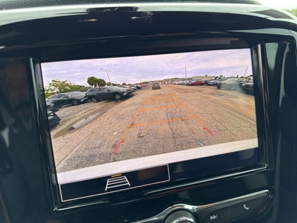 Used 2023 Chevrolet Traverse LT Cloth w/1LT SUV