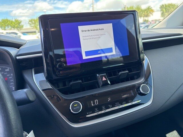 2024 Toyota Corolla LE photo 3