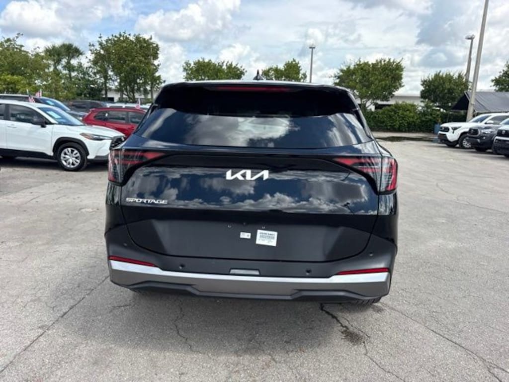 Used 2026 Kia Sportage EX SUV