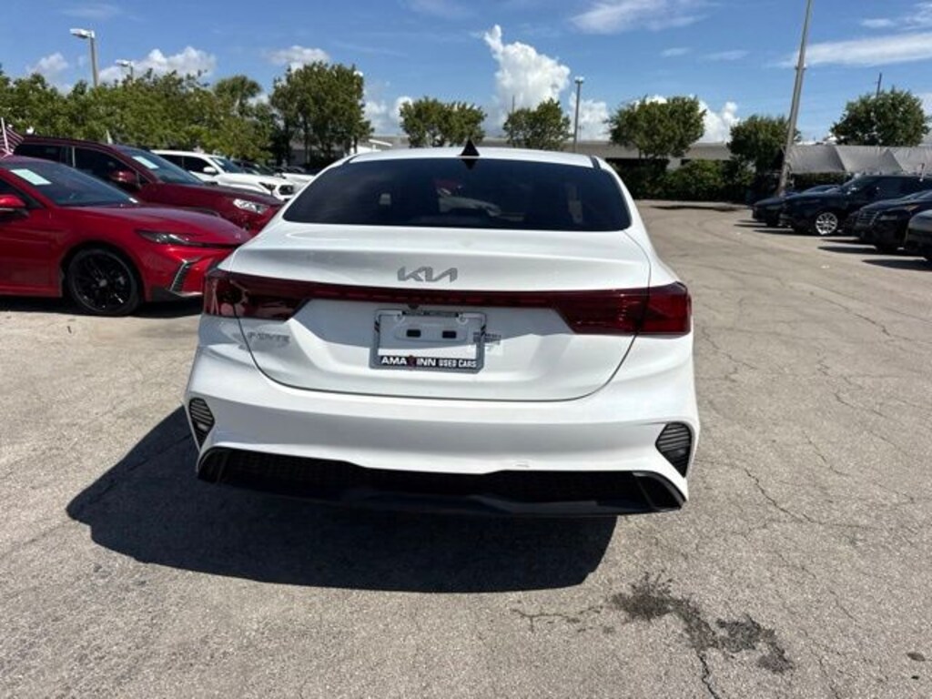 Used 2022 Kia Forte LXS Sedan
