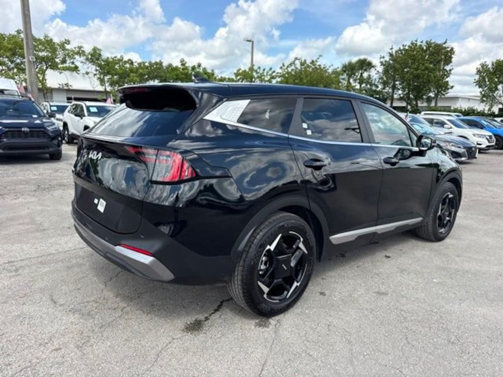 Used 2026 Kia Sportage EX SUV