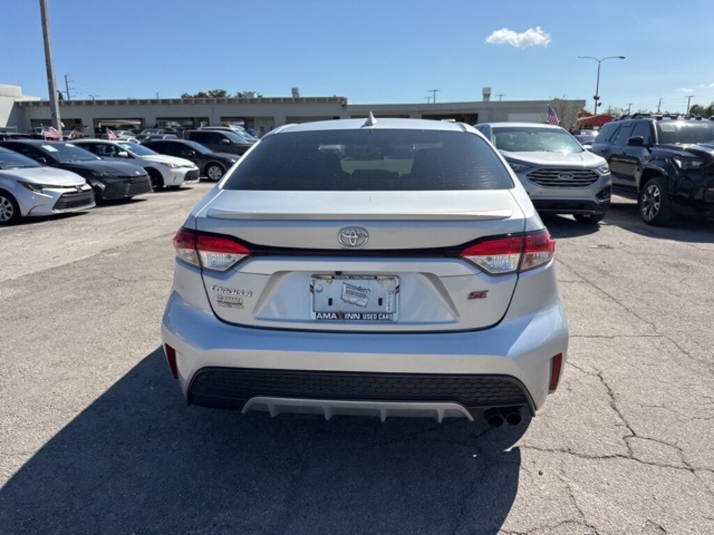 Used 2022 Toyota Corolla SE Sedan
