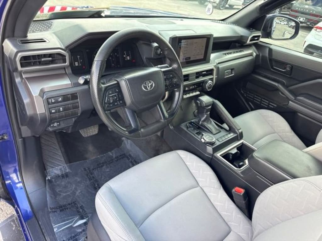 Used 2025 Toyota Tacoma SR5 Truck Double Cab