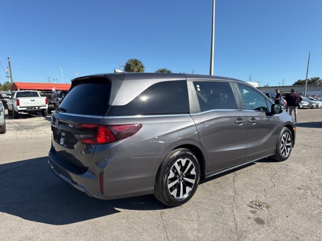 Used 2025 Honda Odyssey EX-L Van