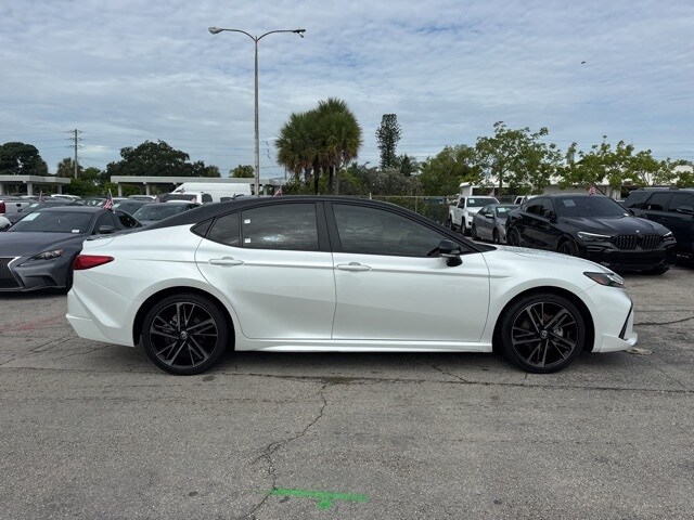 2025 Toyota Camry LE photo 2
