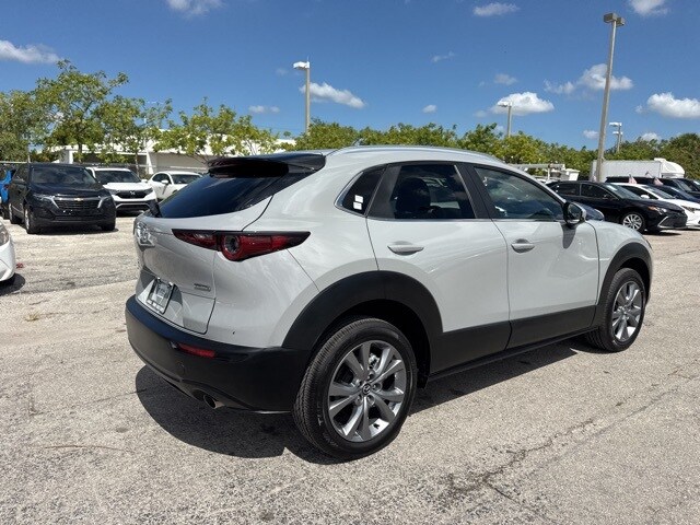 2025 Mazda CX-30 2.5 S Preferred photo 3