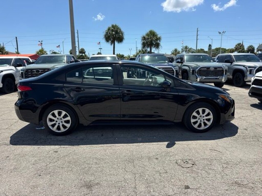 Used 2024 Toyota Corolla LE Sedan