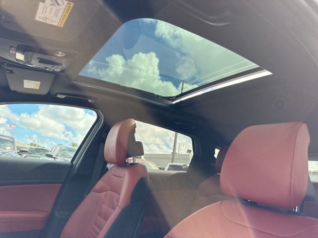 Used 2025 Kia Sportage SX SUV