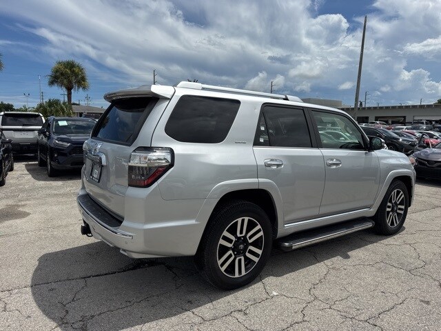2022 Toyota 4Runner Limited photo 3