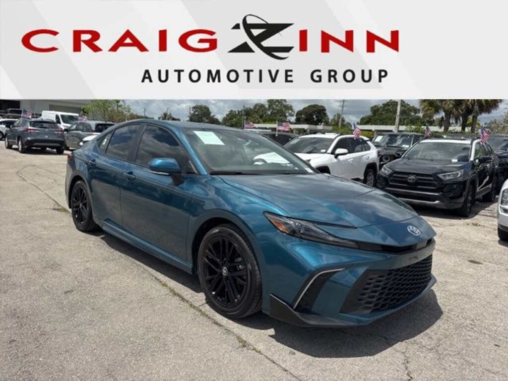 Used 2025 Toyota Camry SE Sedan
