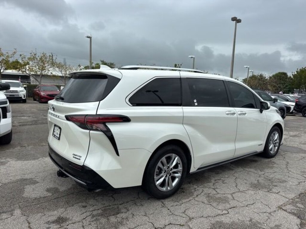 Used 2021 Toyota Sienna Limited 7 Passenger Van