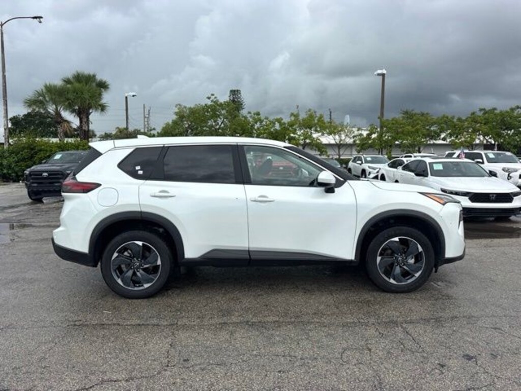 Used 2025 Nissan Rogue SV SUV