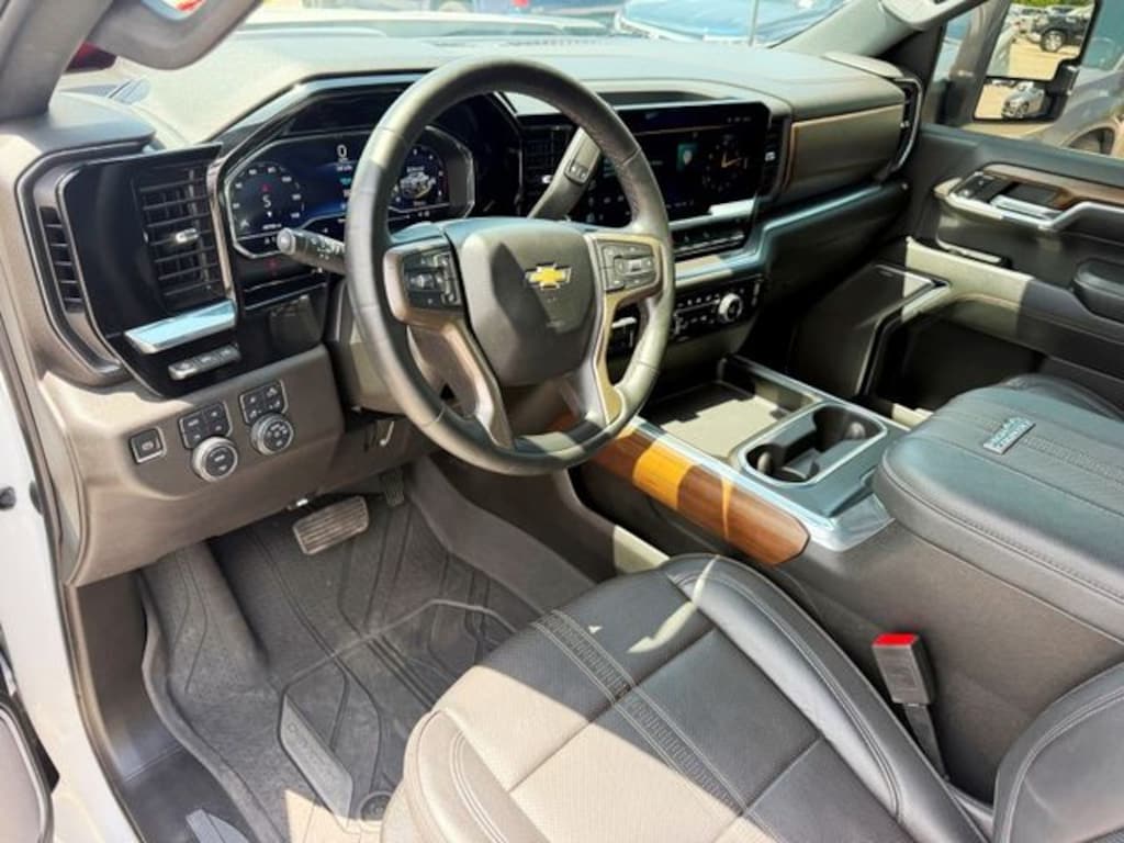 Used 2024 Chevrolet Silverado 2500 HD High Country Truck Crew Cab