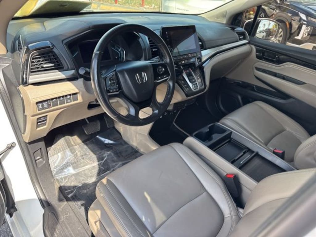 Used 2023 Honda Odyssey Touring Van