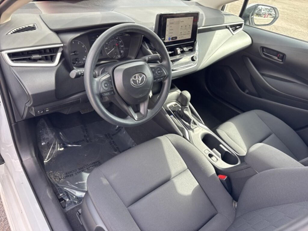Used 2025 Toyota Corolla LE Sedan