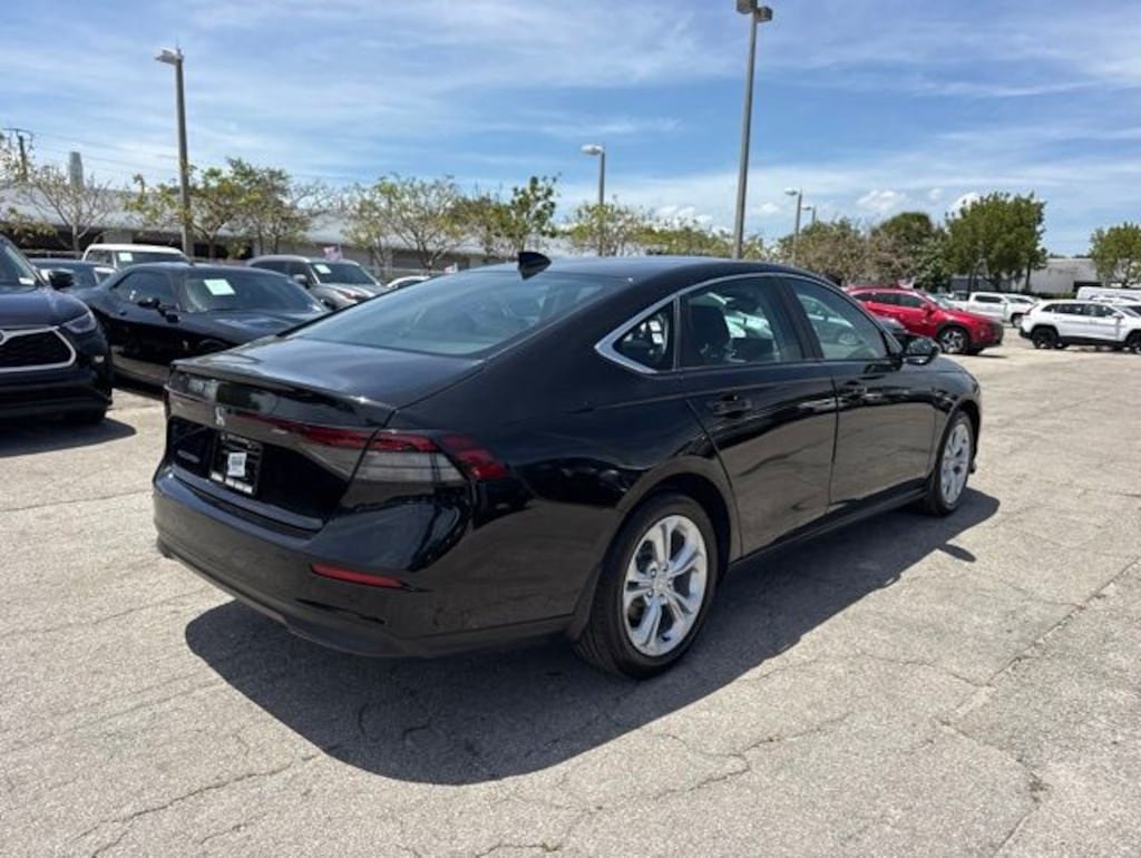 Used 2025 Honda Accord LX Sedan