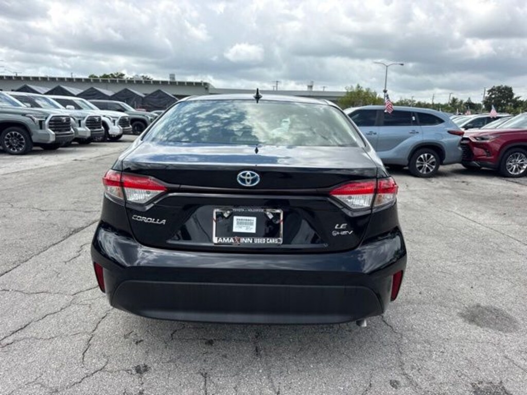 Used 2025 Toyota Corolla Hybrid LE Sedan