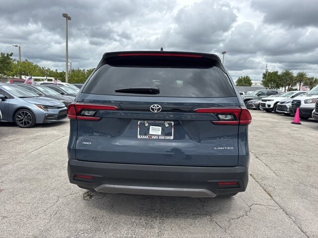 2025 Toyota Grand Highlander Limited photo 4