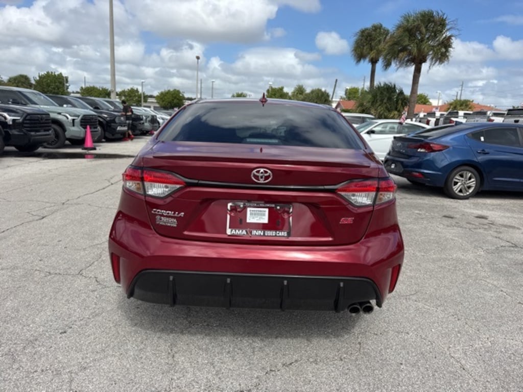Used 2024 Toyota Corolla SE Sedan