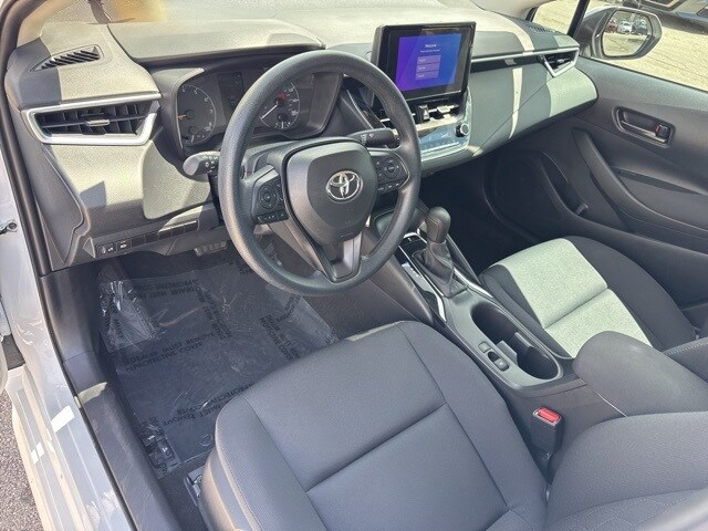 2024 Toyota Corolla LE photo 2