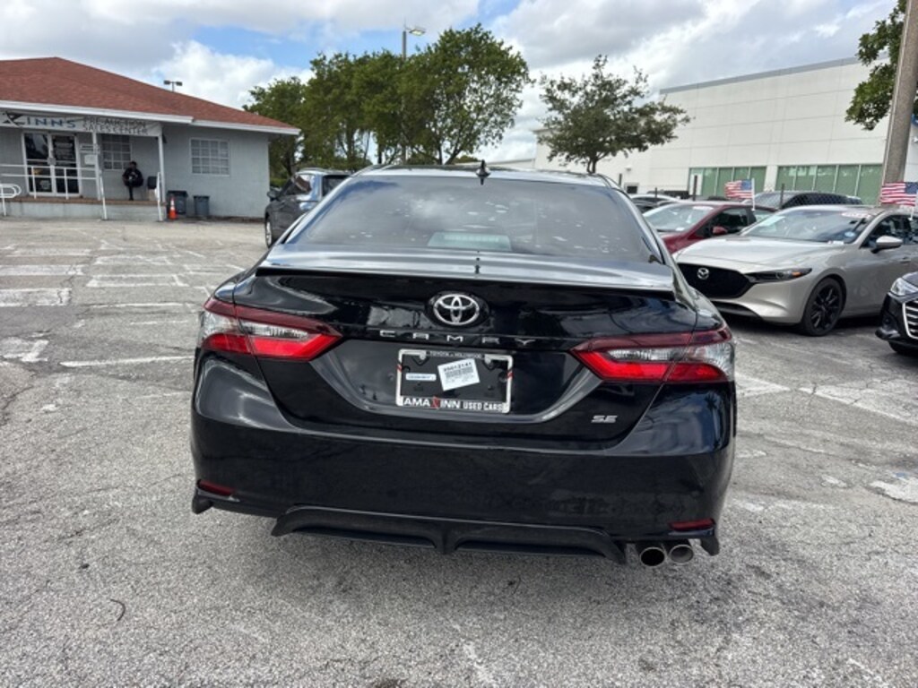 Used 2023 Toyota Camry SE Sedan