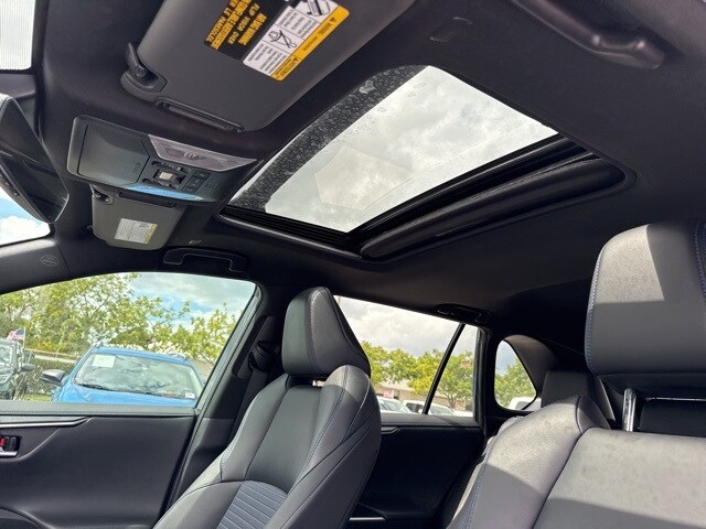 2024 Toyota RAV4 Hybrid XSE photo 3