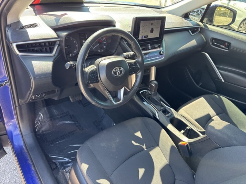 Used 2024 Toyota Corolla Cross LE SUV