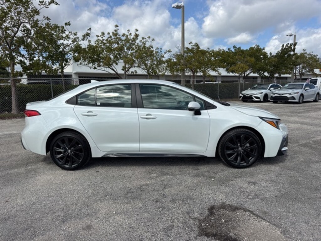 Used 2024 Toyota Corolla SE Sedan