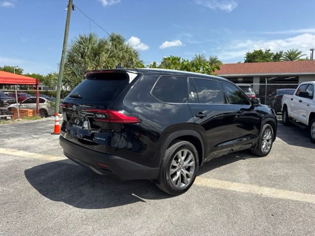 Used 2024 Toyota Grand Highlander Limited SUV