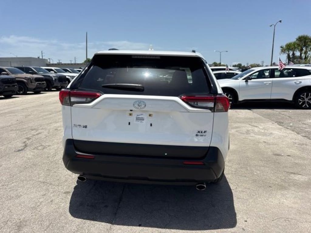 Used 2025 Toyota RAV4 Hybrid XLE SUV