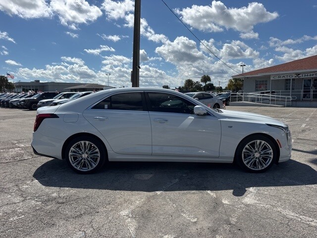 2022 Cadillac CT4 Premium Luxury photo 2