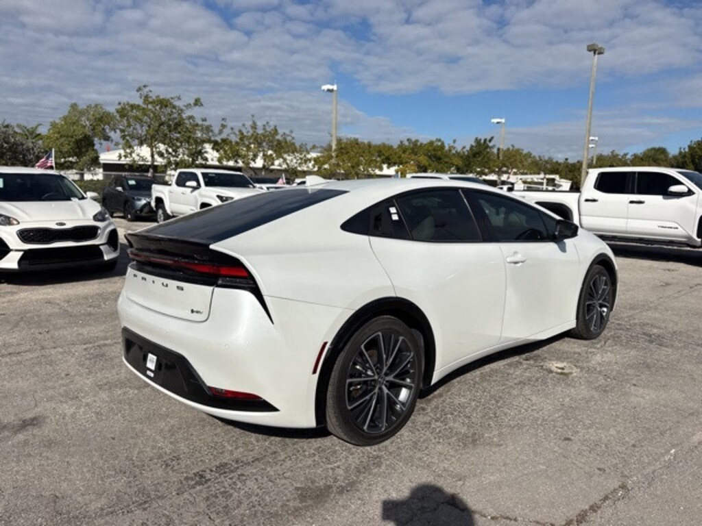 Used 2023 Toyota Prius LE Hatchback