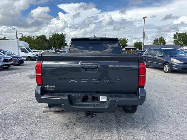 2024 Toyota Tacoma SR5 photo 3
