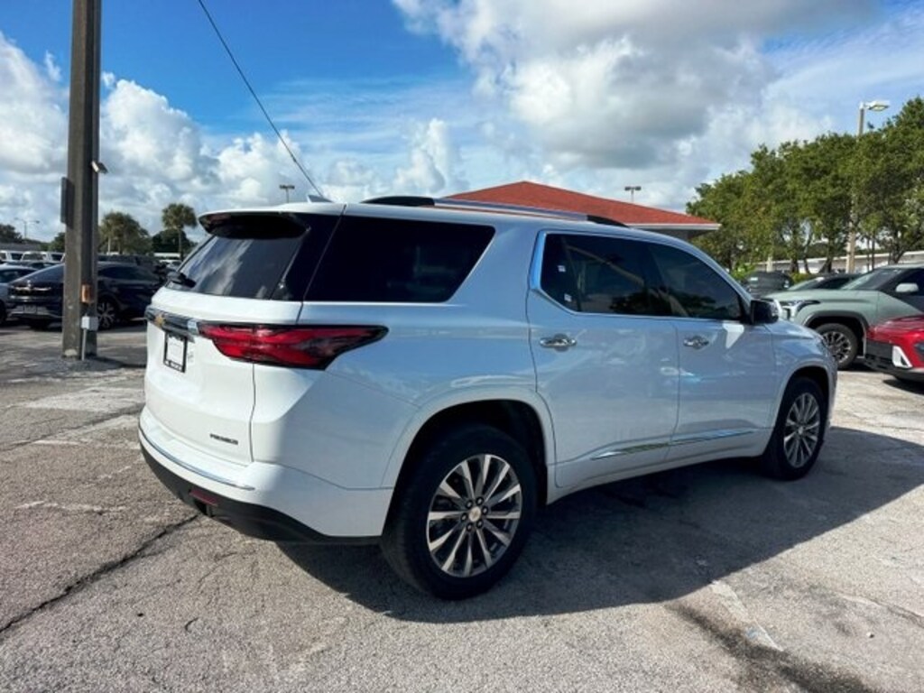 Used 2023 Chevrolet Traverse Premier SUV