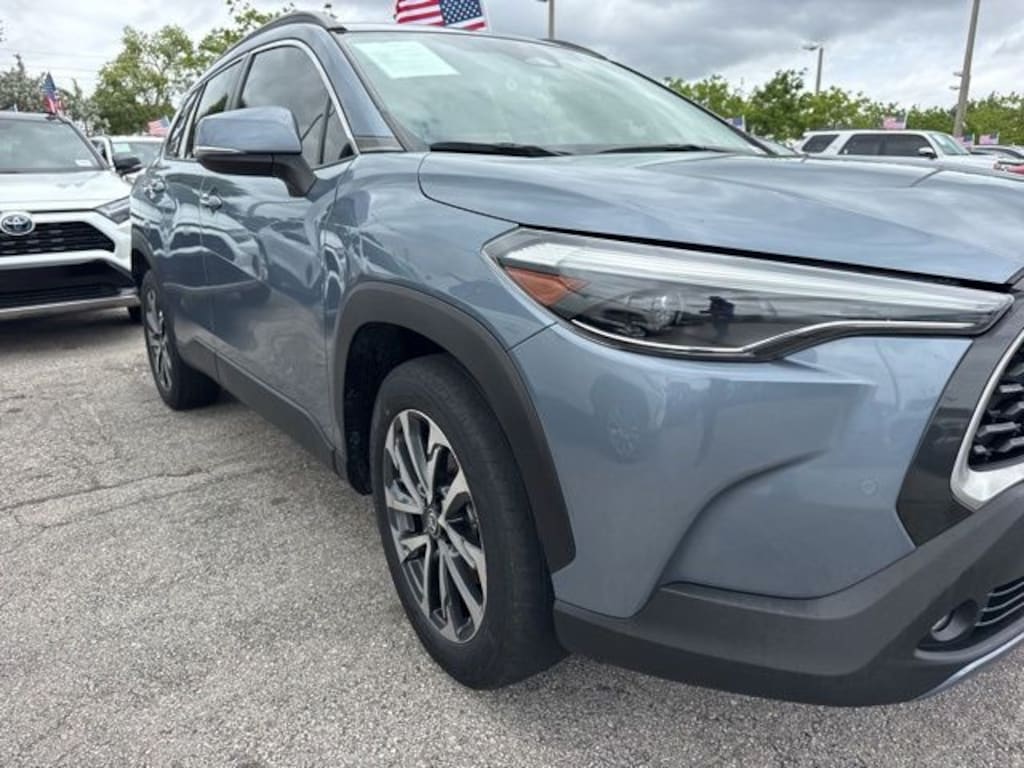 Used 2023 Toyota Corolla Cross XLE SUV