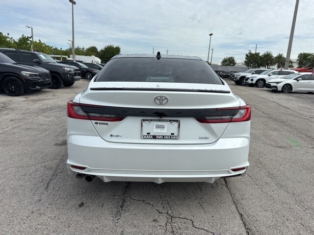 2025 Toyota Camry LE photo 4