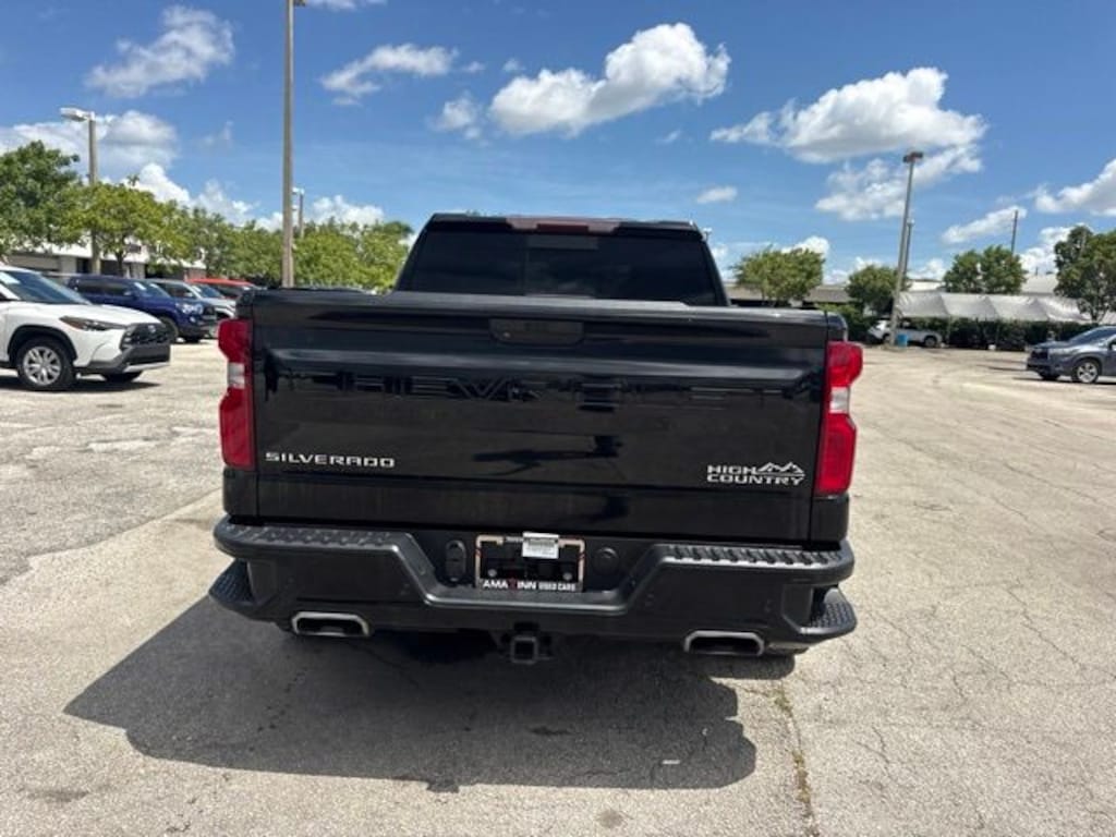 Used 2021 Chevrolet Silverado 1500 High Country Truck Crew Cab