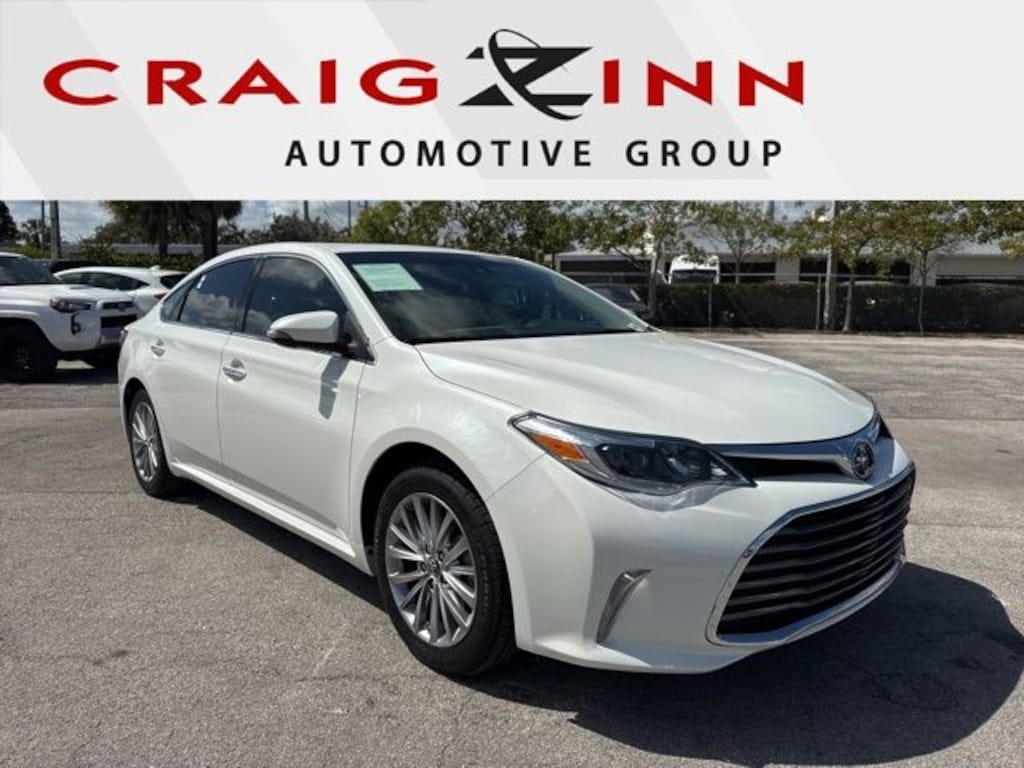 Used 2017 Toyota Avalon Hybrid Limited Sedan