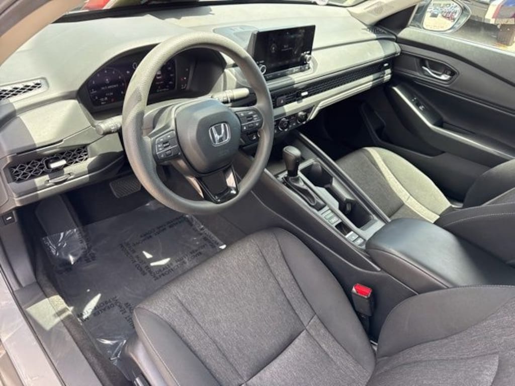 Used 2025 Honda Accord SE Sedan