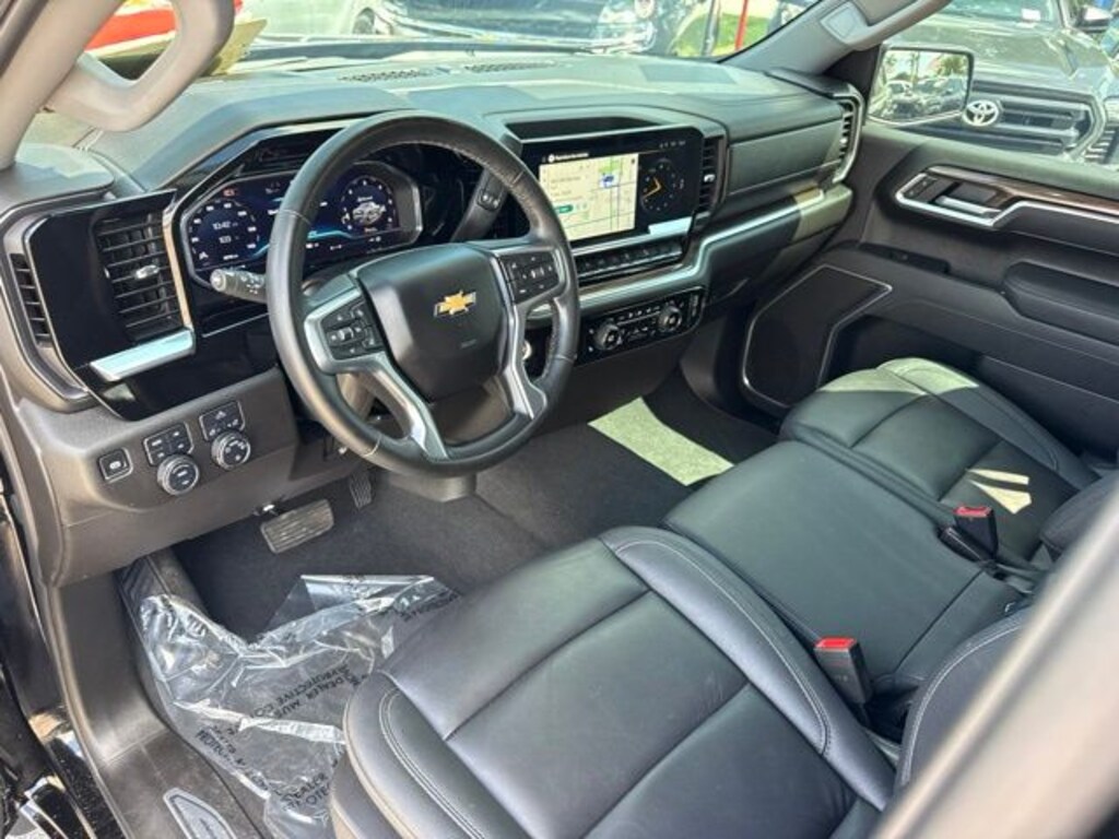 Used 2025 Chevrolet Silverado 1500 LT w/1LT Truck Crew Cab